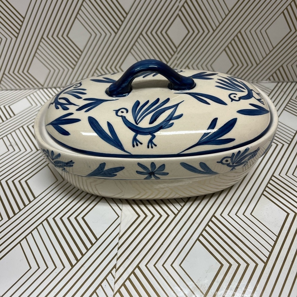 Wynn Noble Pottery Covered Dish Blue Birds Signed